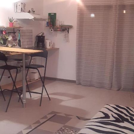 Studio Bonne Nuit Bourg-Saint-Bernard Экстерьер фото